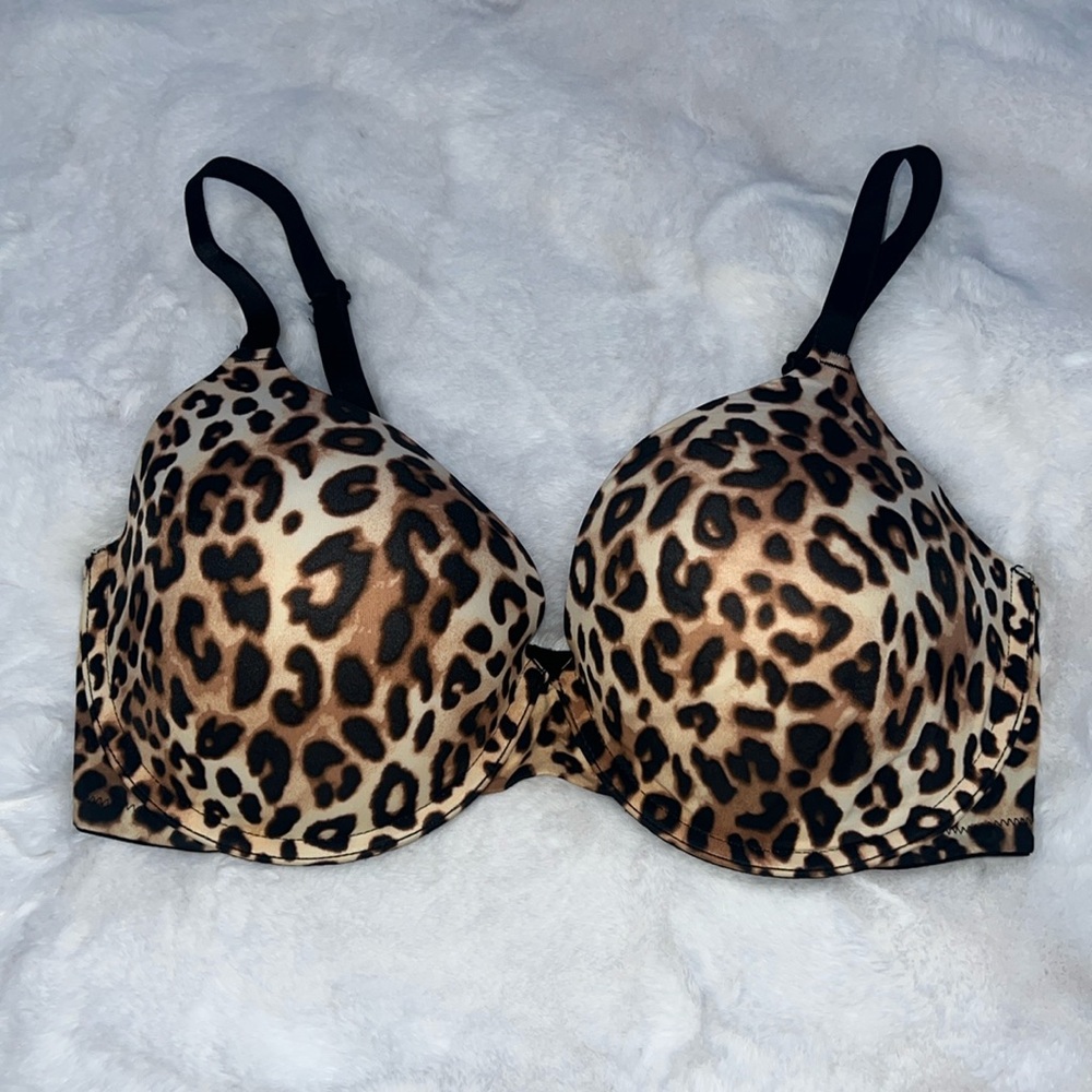 Pink/Victoria Secret 36DD